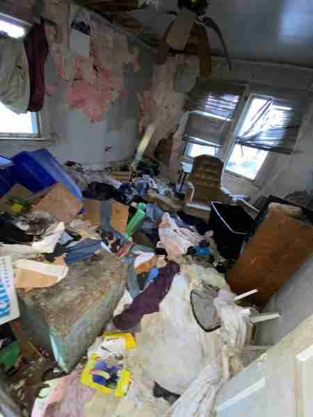 14475 Robson (37).jpg